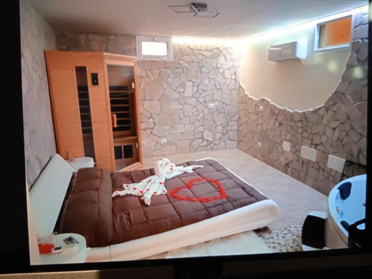 Amos Port-Suite Civitavecchia Exterior photo